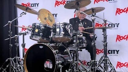 Watch: KISS Legend PETER CRISS Shares Video Recap Of First Visit To Detroit In More Than 20 Years