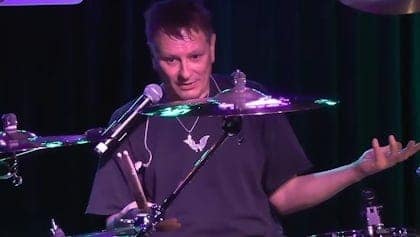 KORN's RAY LUZIER: I Lost Gigs With Two 'Hugely Famous' Bands Because I Didn't Do Drugs